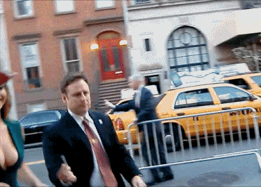 4mKNMq.gif