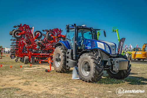 New Holland Tractor Dowerin Field Day 1