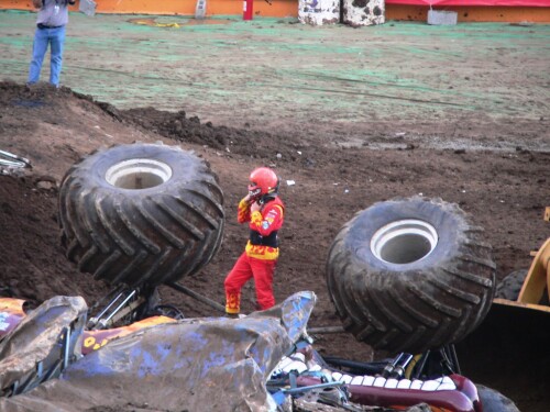 monster jam 051 2745353628 l