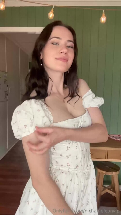 FslZ8H.webm