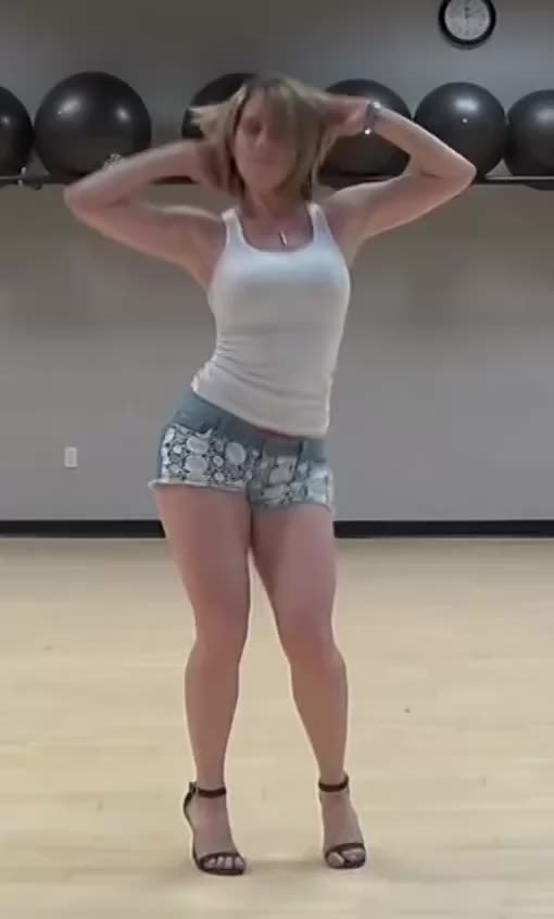 Hhvbq7.webm
