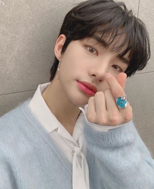 Hyunjin hwang hyunjin 43157969 718 881