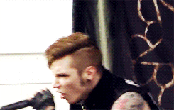 JXZHfm.gif