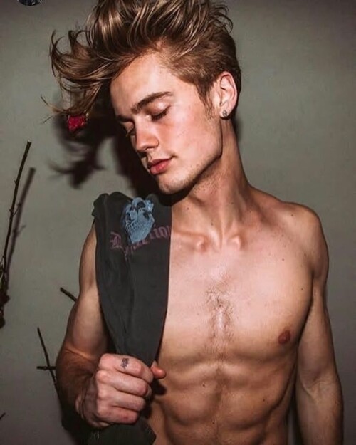 Neels Visser Shirtless 2