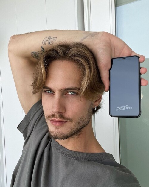 neels 260489065 1070906487055291 5369377024567635532 n