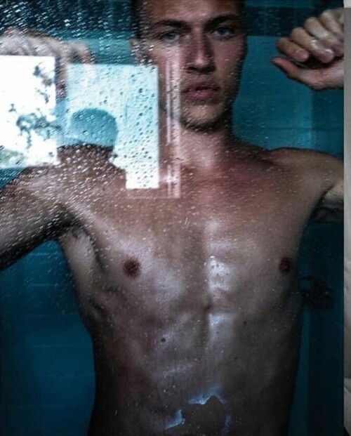 hot.guys.lover 131888245 114147613795471 5423213837819047368 n