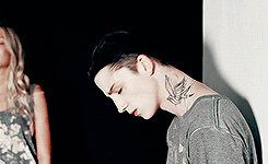JwQlm2.gif