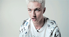 Jx3hGF.gif