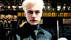 JxKW2i