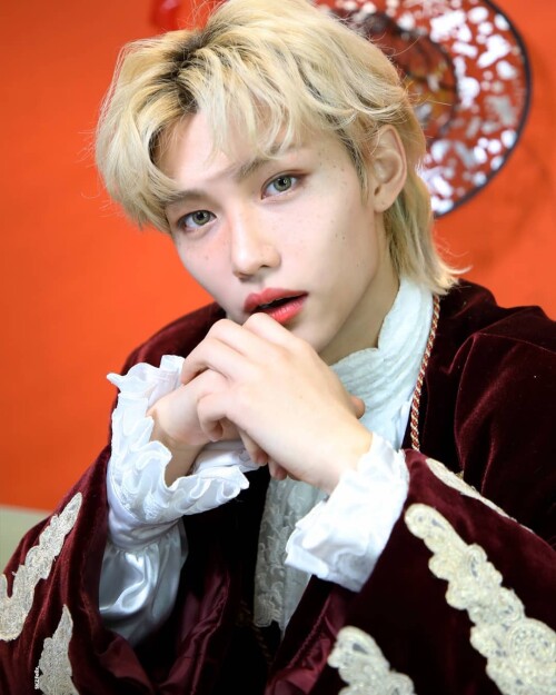 felix straykids 122492699 210822083763641 4035248171415089038 n (2)