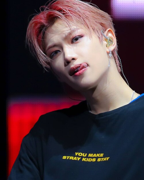 felix straykids 118346910 3166619290073797 3075353345518987126 n (2)