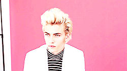 Jxsvo7.gif