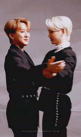 Jy3aJe.gif