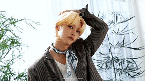 JyKAv7.gif