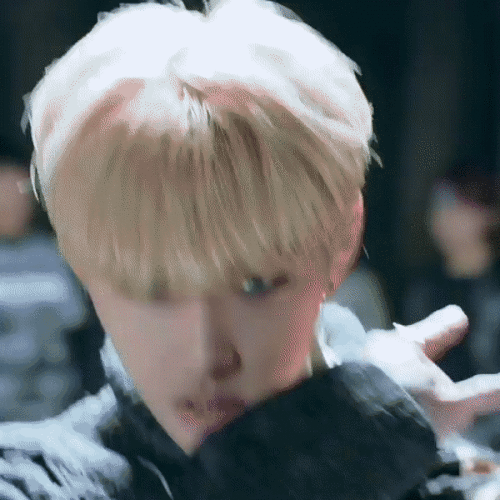 JyOcjC.gif