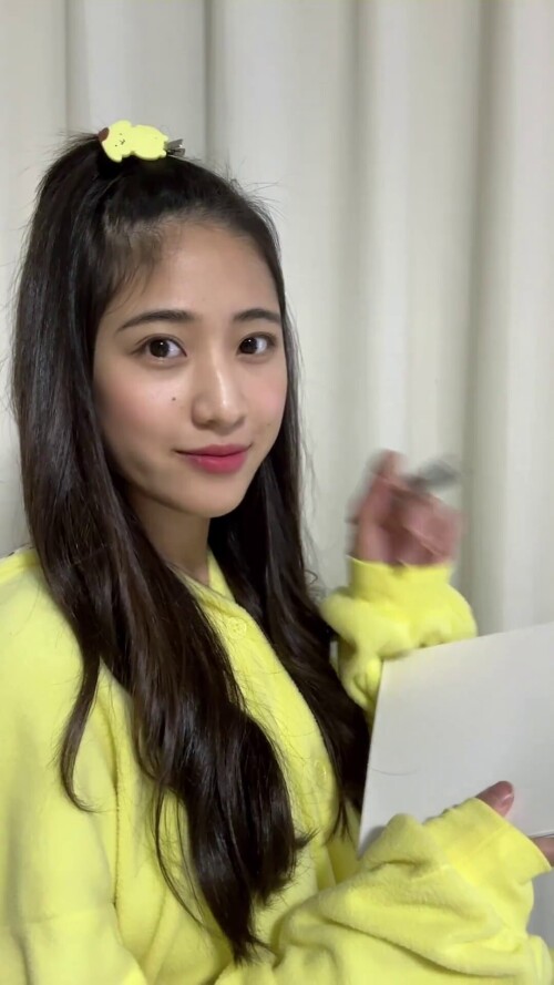 Hana Okamoto 1718