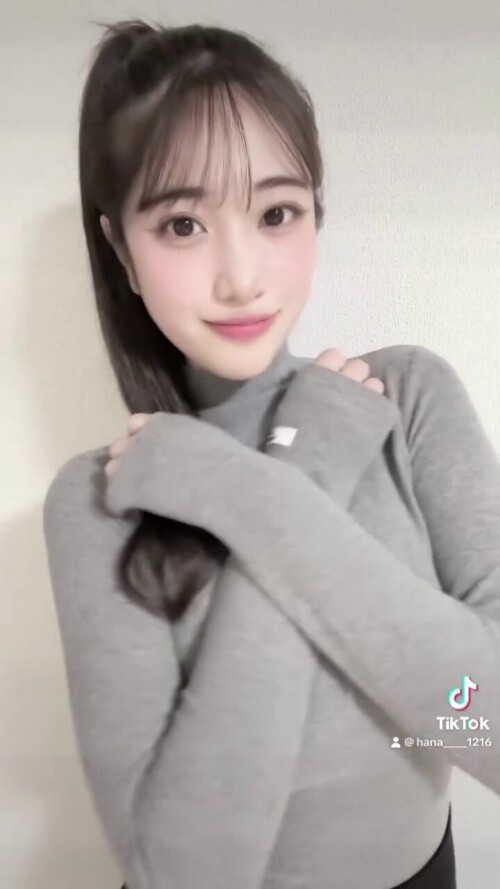 Hana Okamoto 2005