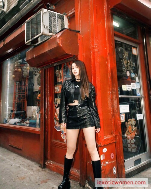 Sherry Xia 556