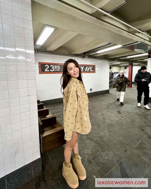 Sherry Xia 571