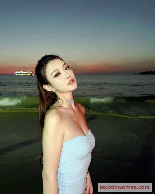 Sherry Xia 689