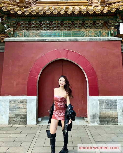 Sherry Xia 725