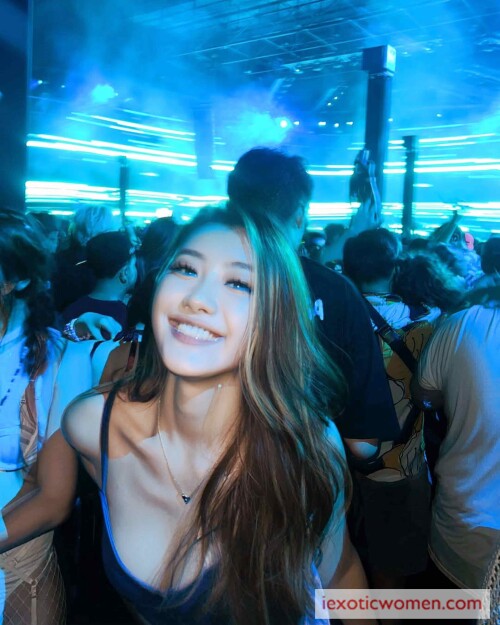 Sherry Xia 298