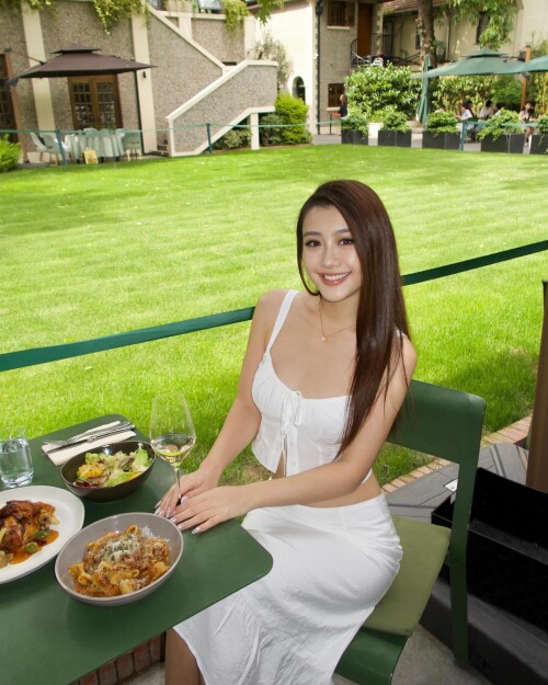 Sherry Xia 1603