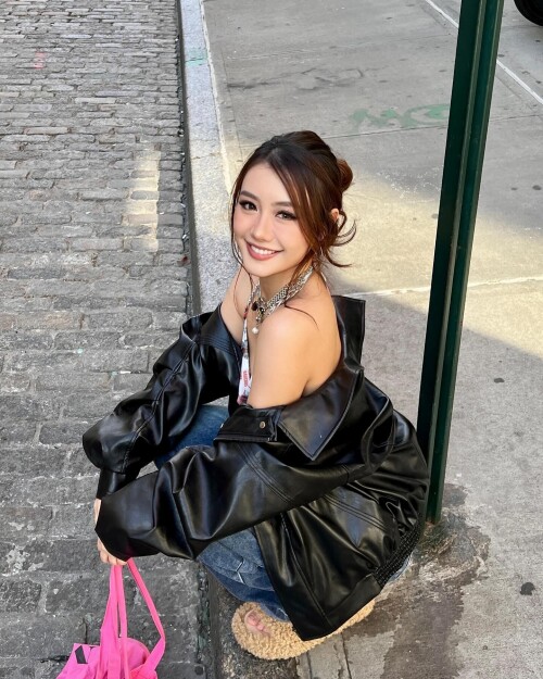 Sherry Xia 1660