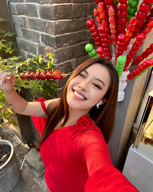 Sherry Xia 1717
