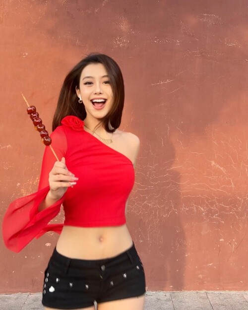 Sherry Xia 1719