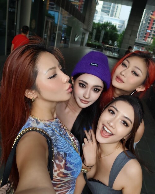 Sherry Xia 1710