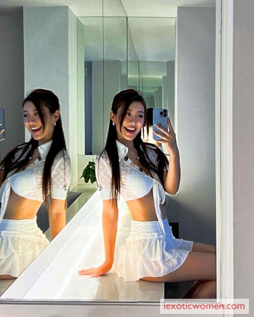 Sherry Xia 987