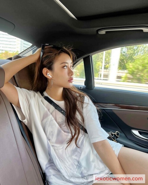 Sherry Xia 999