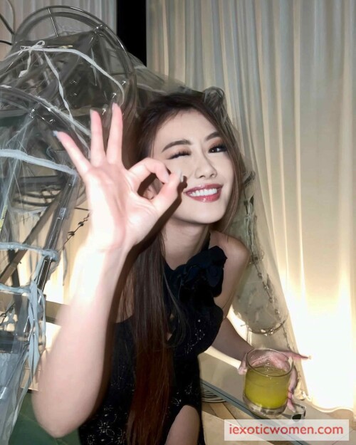 Sherry Xia 636