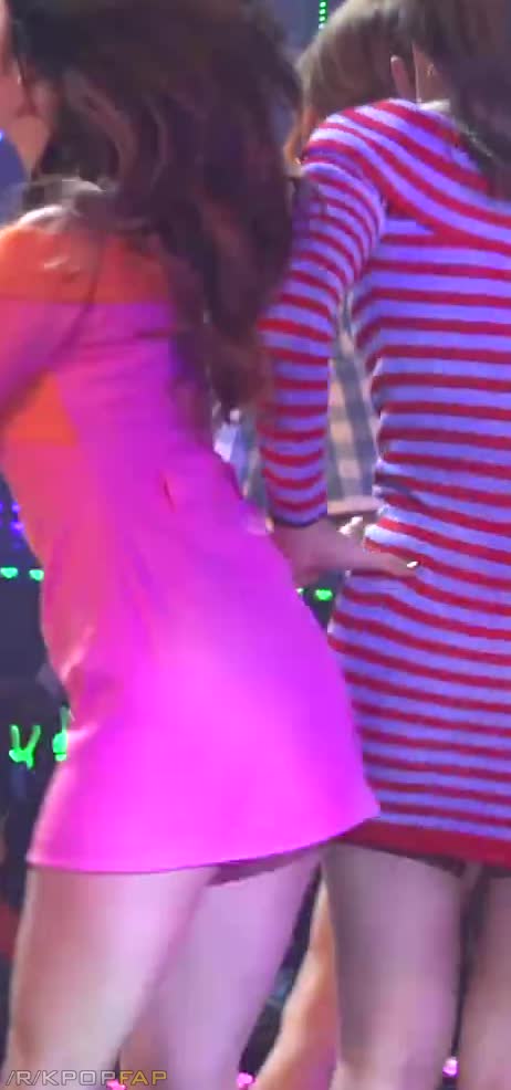 NFi9lD.webm