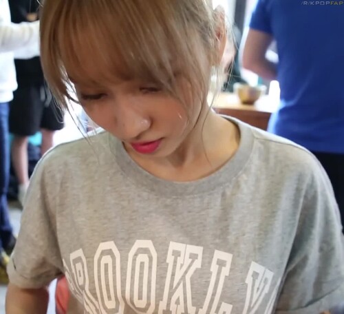 NFiCLF.webm