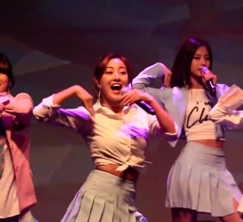 NFjYUA.webm