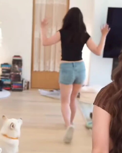 NUGv5c.mp4