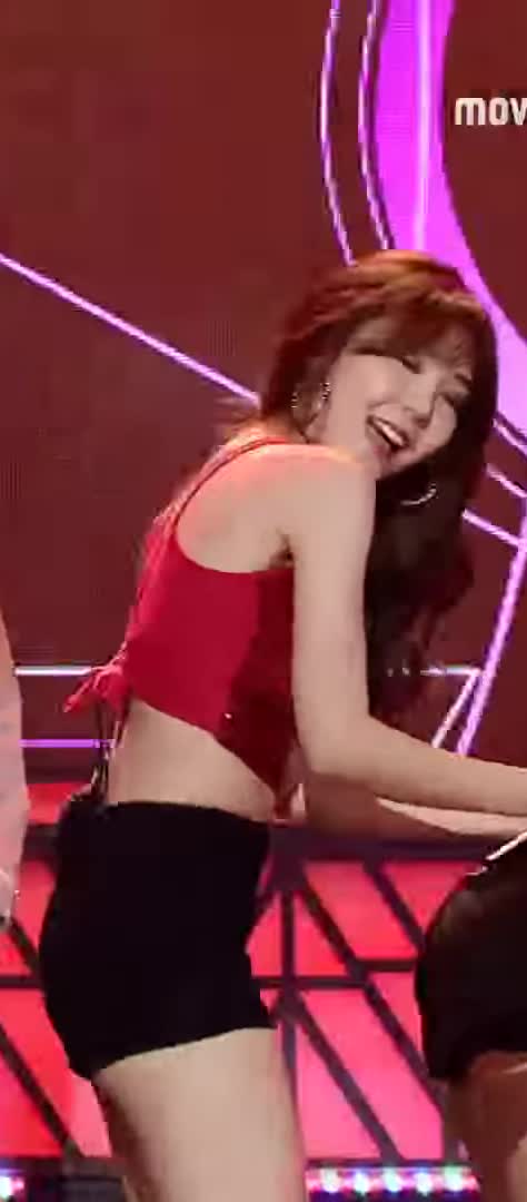 NfFyTx.webm