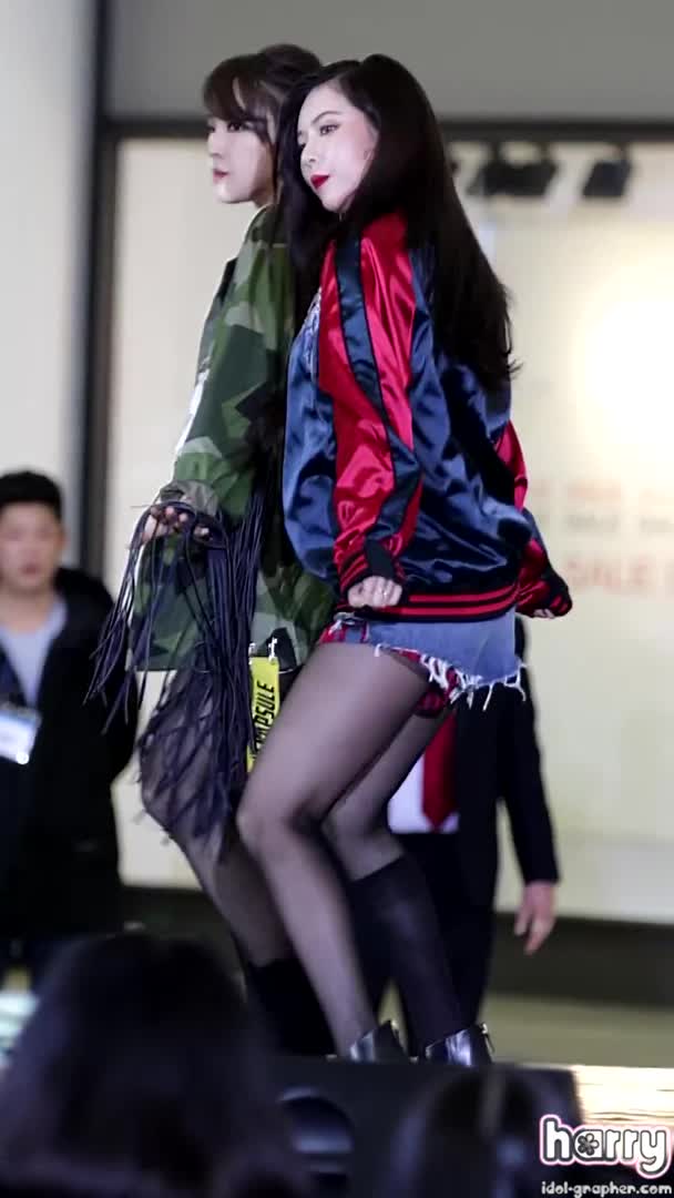 NfhE1Q.webm
