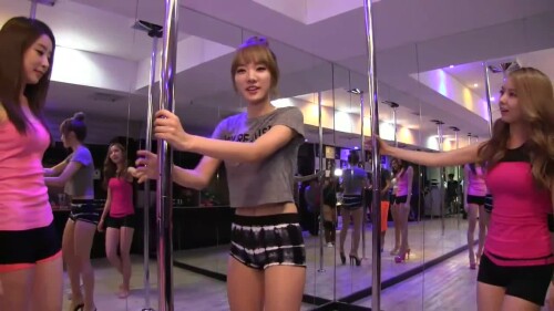 NfxXVK.webm