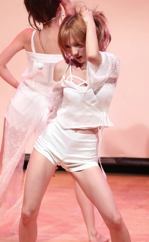 NfxquC.webm