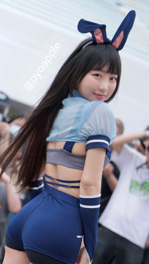 NhDQ0a.jpg