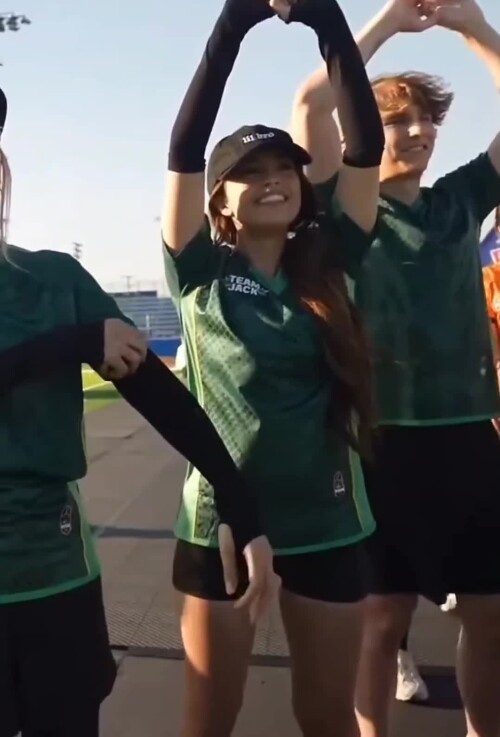 Pa7yXT.mp4