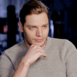 Q5efka.gif