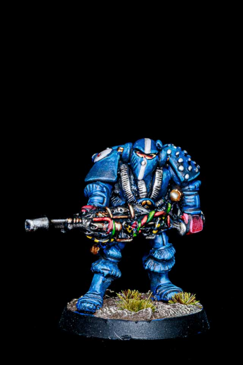 c100 space marine w/ heavy laser