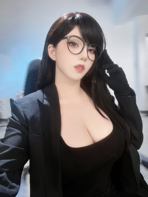 @Takomayuyi