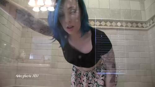UQgI7i.webm