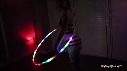 UQi5LM.webm