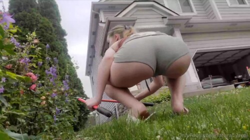 UwyCUe.webm